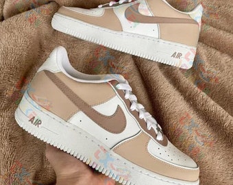 Baskets Air Force 1 personnalisées marron, chaussures Air Force 1 personnalisées main, cadeau fête des mères pour femme