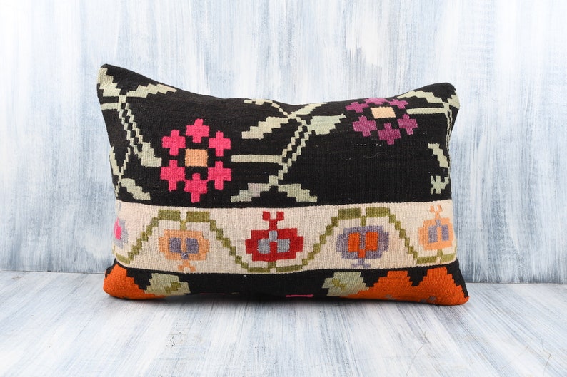 Decorative Throw Pillow Bohemian Carpet Pillow 16x24 Pillow Case Boho Sham Cover Ethnic Kilim Pillow Home Decor Sofa Kilim Pillow