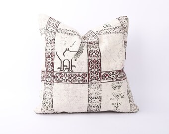 Vintage Kilim Pillow, 18x18 Turkish Kilim Pillow, Floral Pillow Cover, Floral Throw Pillow, Floral Cushion Cover, Turkey Pillow, Beeding