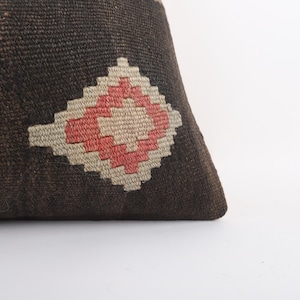 Housse de coussin lombaire kilim vintage faite main : accent bohème turc, 16 x 24 image 2
