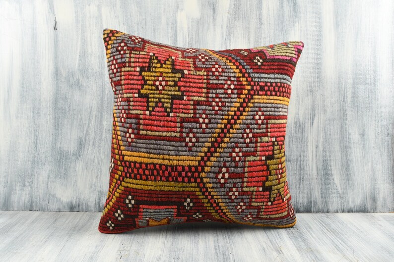 Vintage Kilim Pillow Throw Pillow Bohemian Pillow Turkish Kilim Pillow Couch Aztec Pillow Tribal Pillow 20x20 Kilim Pillow Home Decor