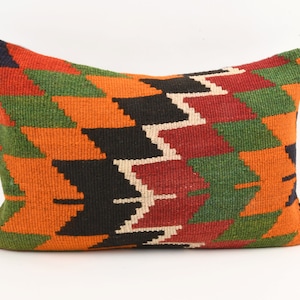 Anatolian Kilim Pillow, 16x24 Pillow Case, Handwoven Kilim Lumbar Pillow, Ethnic Pillow, Bohemian Carpet Pillow, Vintage Kilim Pillow