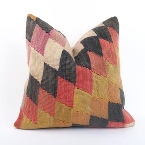 Textured Kilim Pillow, 16x16 Pillow Cover, Handwoven Turkish Kilim Pillow, Bohemian Aztec Pillow, Turkey Pillow, Couch Boho Pillow