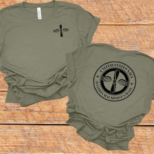 Ultimate Gift for Naval Veterans: Delight Them with This Classic & Stylish Shirt, Tailored for Aviation Machinist&#39;s Mate.