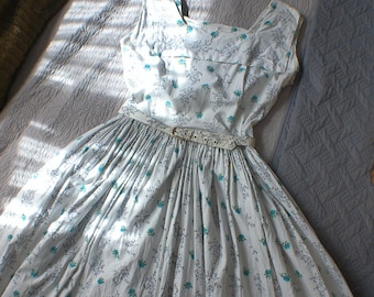 Vintage 1940's Junior Vogue Circle Skirt Dress