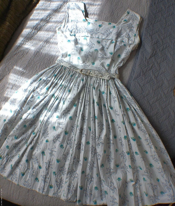Vintage 1940's Junior Vogue Circle Skirt Dress