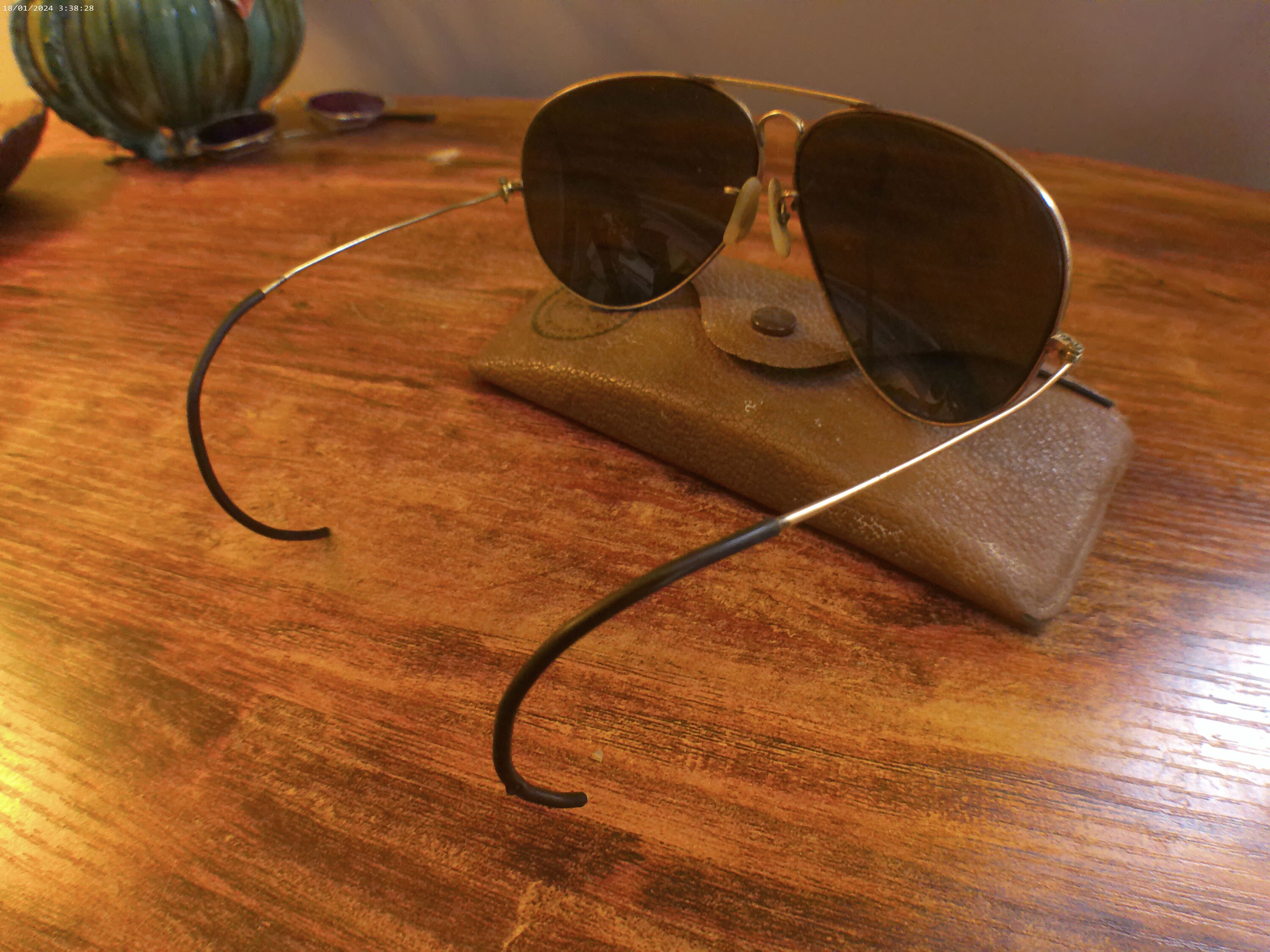 B&L‎ Ray Ban Sunglasses 1/30 10K Go Vintage with Case Vintage B&L RAY BAN 1/30 10K GO Sunglasses Shooter Aviator  main image 2