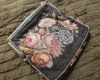 Vintage Floral Needlepoint Tapestry Handbag