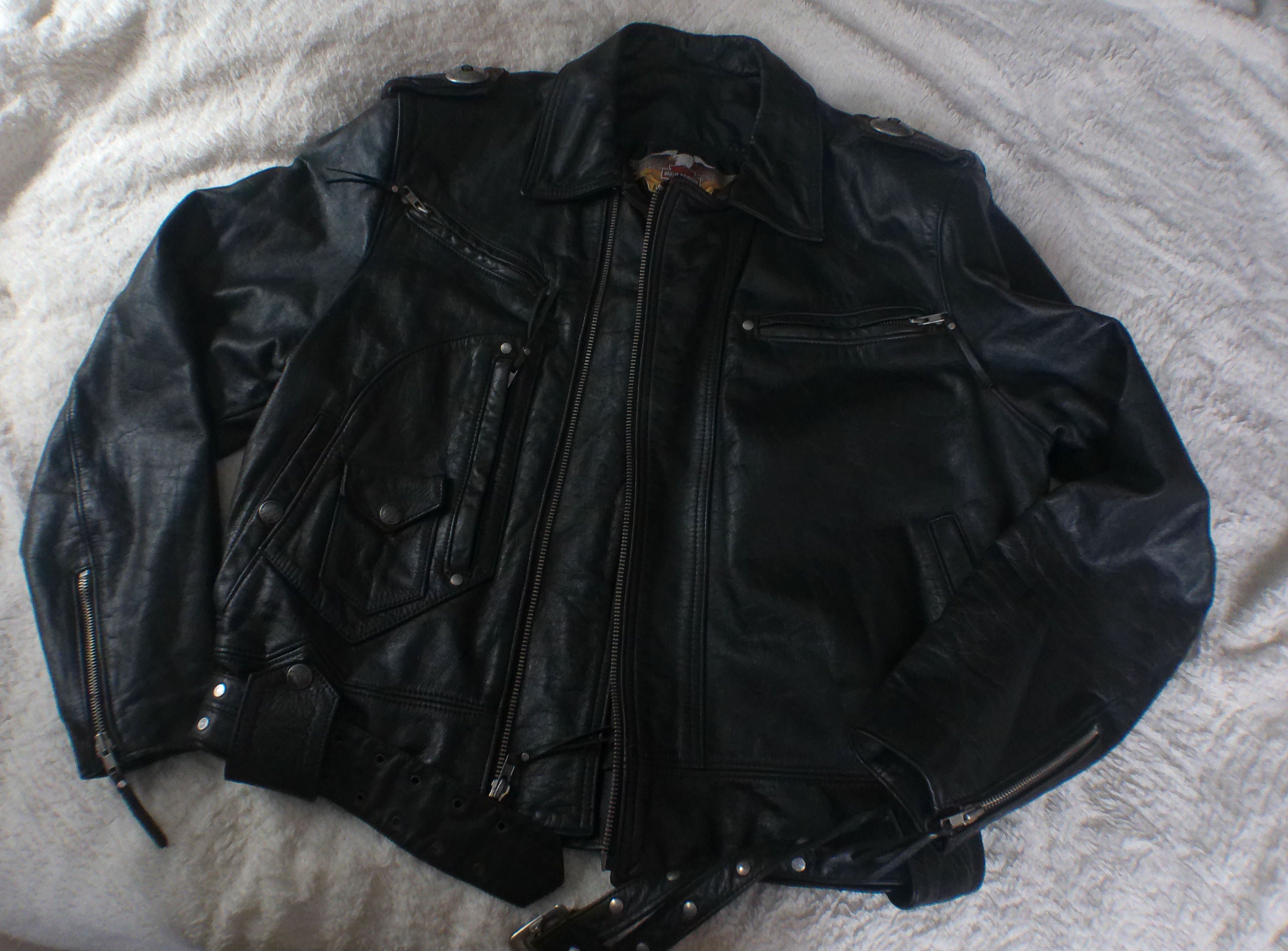 1996 Harley Davidson 7 Pocket Leather Jacket Debossed Back With