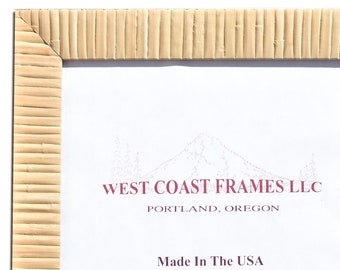 2402  Picture Frame Rattan Finish Natural Color - Clear Glass