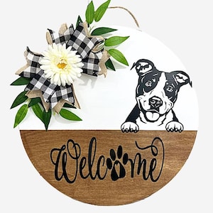 Pit Bull Welcome Sign: 18&quot; Dog Door Hanger