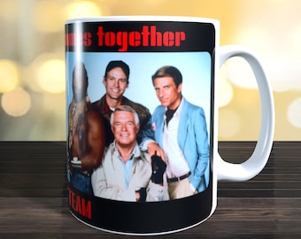 Taza del Equipo A, Retro TV. La imagen envuelve la taza.