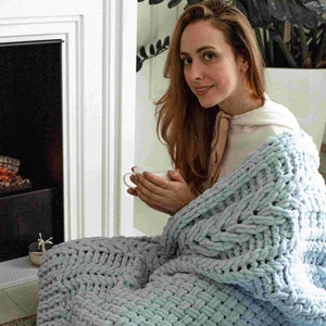 Large loop crochet blanket best sale