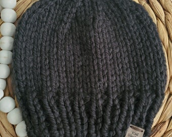 Unisex beanie for kids, Knitted toque, Children's knitted winter hats, Beanie for boys, Ski gifts, Winter accessories for girls, black
