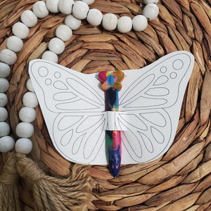 Butterfly crayons, Toddler crayons, Coloring kit for kids, Birthday party favors for girls, Goodie bag stuffers, Art lover gift for daughter