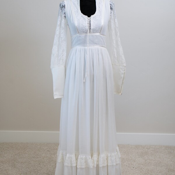 Gunne Sax Vintage White Prairie Dress, Jessica McClinctock Gunnies Size 9, Gunne Sax wedding gown, bridal Lace and cotton antique dress