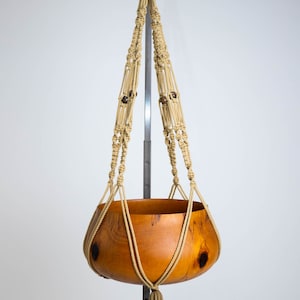Macetero colgante de macramé extragrande con cuentas de madera, decoración bohemia
