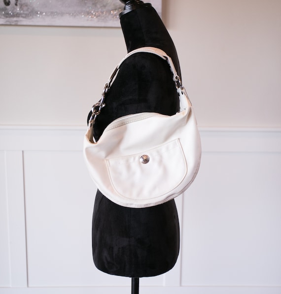 Vintage Coach White Shoulder bag, authentic design