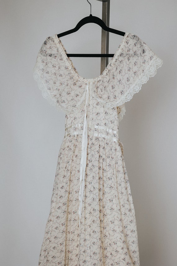 Gunne Sax vintage prairie dress, cotton off shoul… - image 7