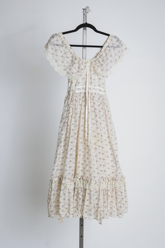Gunne Sax vintage prairie dress, cotton off shoul… - image 3