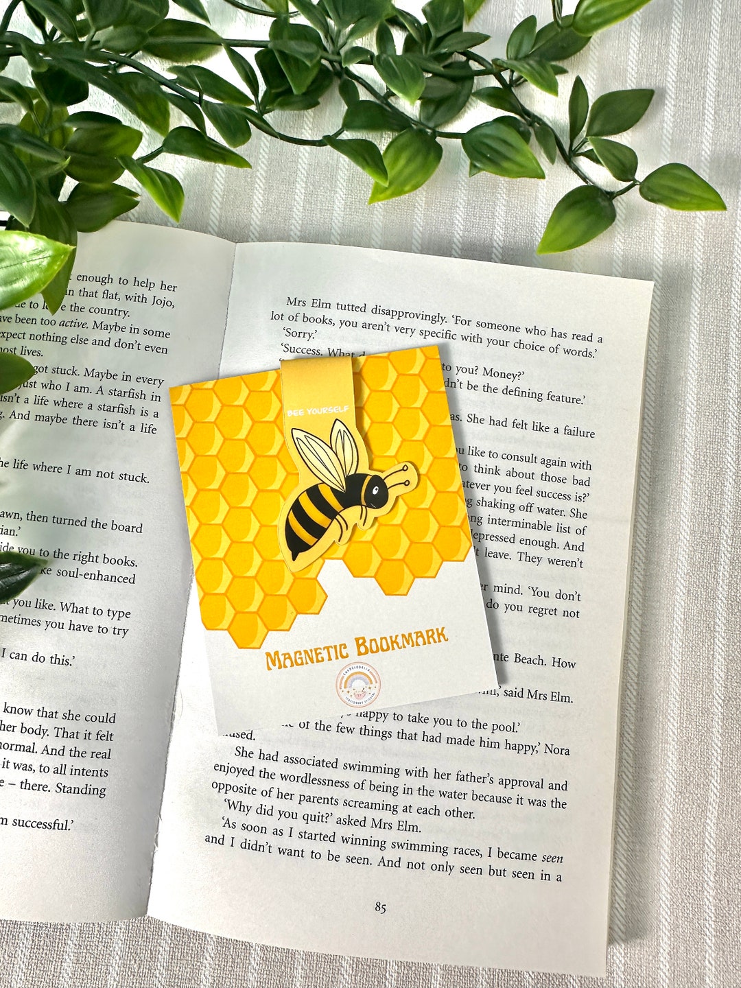 Bee Magnetic Bookmark, Cute Book Lover Gift - Etsy UK