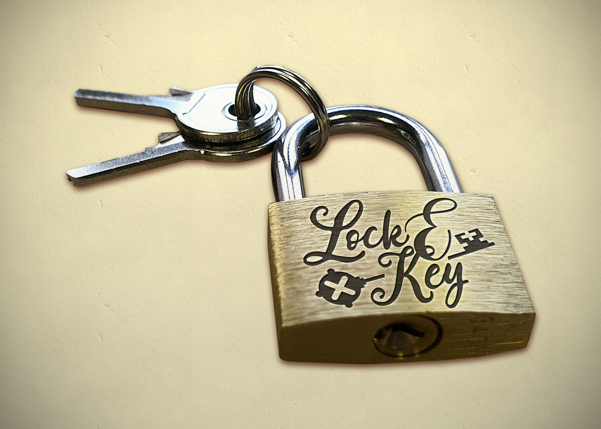 Personalized Brass Love Padlock With 2 Keys Custom Laser Engraved Love