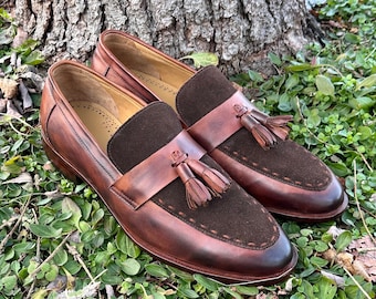 Men's Handcrafted Brown Leather Tassel Loafers: Patina Finish