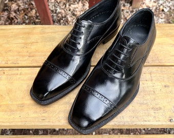 Handmade Men Black Leather Formal Oxford Shoes | Men&#39;s Dress Shoes | Formal Shoes Business Shoes | Toe Cap Shoes | Genuine Leather Shoes.