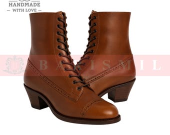 Handgemachte Schnürstiefel aus braunem Leder: Viktorianische Stiefeletten für Frauen
