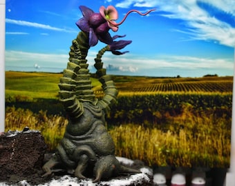 Day of the Triffids Handmade Inspired Resin Sculpture Model Creepy Alien Plant Sci Fi