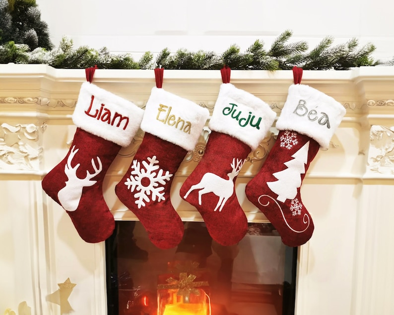 Chaussette de Noël brodée, personnalisée avec prénom, 4 modèles au choix, Modèle Rouge/Blanc image 1