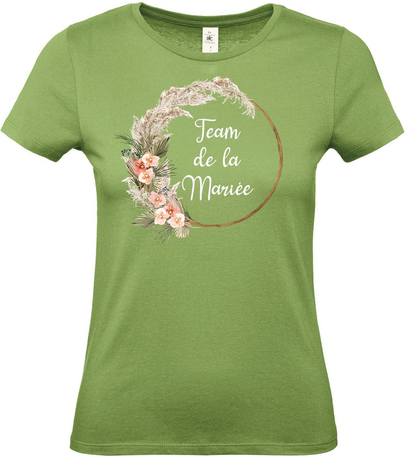 Tee Shirt EVJF personnalisé, Coupe classique Femme, 17 couleurs au choix, Couronne de fleurs, Modèle Bohème Pistache