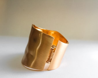 Big Rough Cuff Bracelet, Roughly Hammered Bracelet, Minimalist Gold Bracelet, Stacking Cuff, Gold Bangle Bracelet, Everyday Bracelet