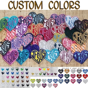Può includere: Assortimento di toppe ricamate da stirare in vari colori e design. Ogni toppa ha la forma di un cuore con la parola "JESUS" all'interno. Le toppe sono disponibili in una varietà di colori, tra cui rosso, blu, verde, giallo e viola. Le toppe sono perfette per aggiungere un tocco personale a vestiti, borse e altri accessori.