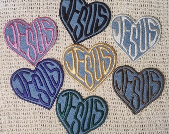 Denim Love Jesus-märke: Broderad strykbar kristen gåva
