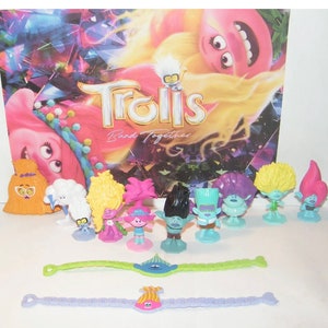 Trolls Band Together Movie Deluxe Party Favors Goody Bag Fillers Set of 12