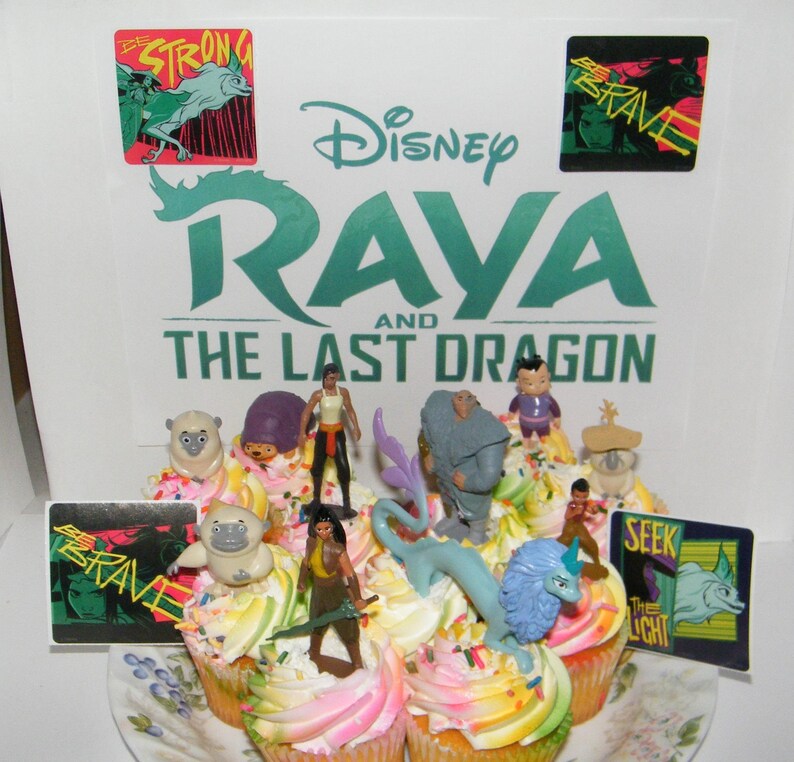 raya and the last dragon deluxe figure play set of 8