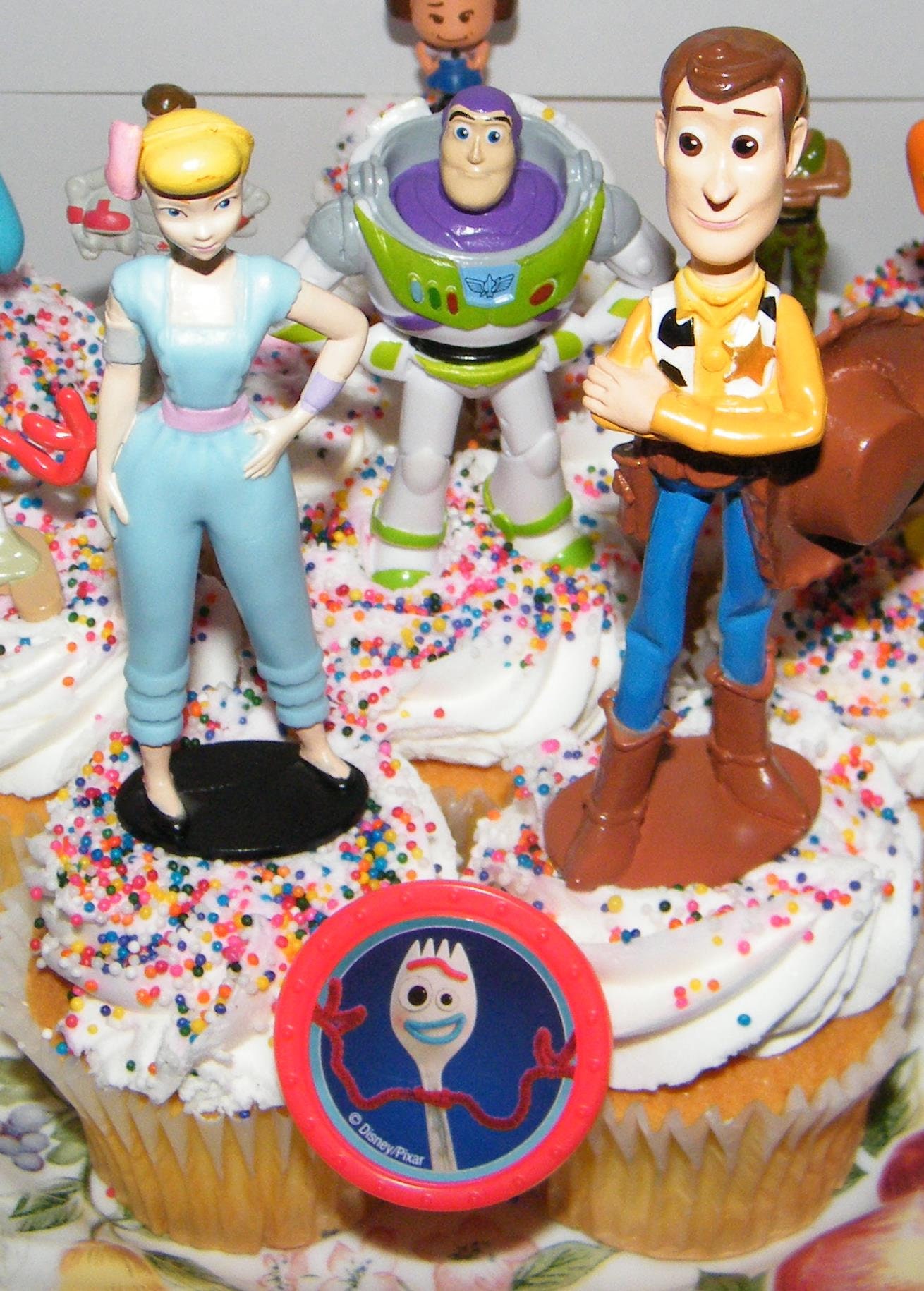 Disney Toy Story Woody Holding Hat 4" & Jessie 3" Plastic Figure Toy Cake Topper