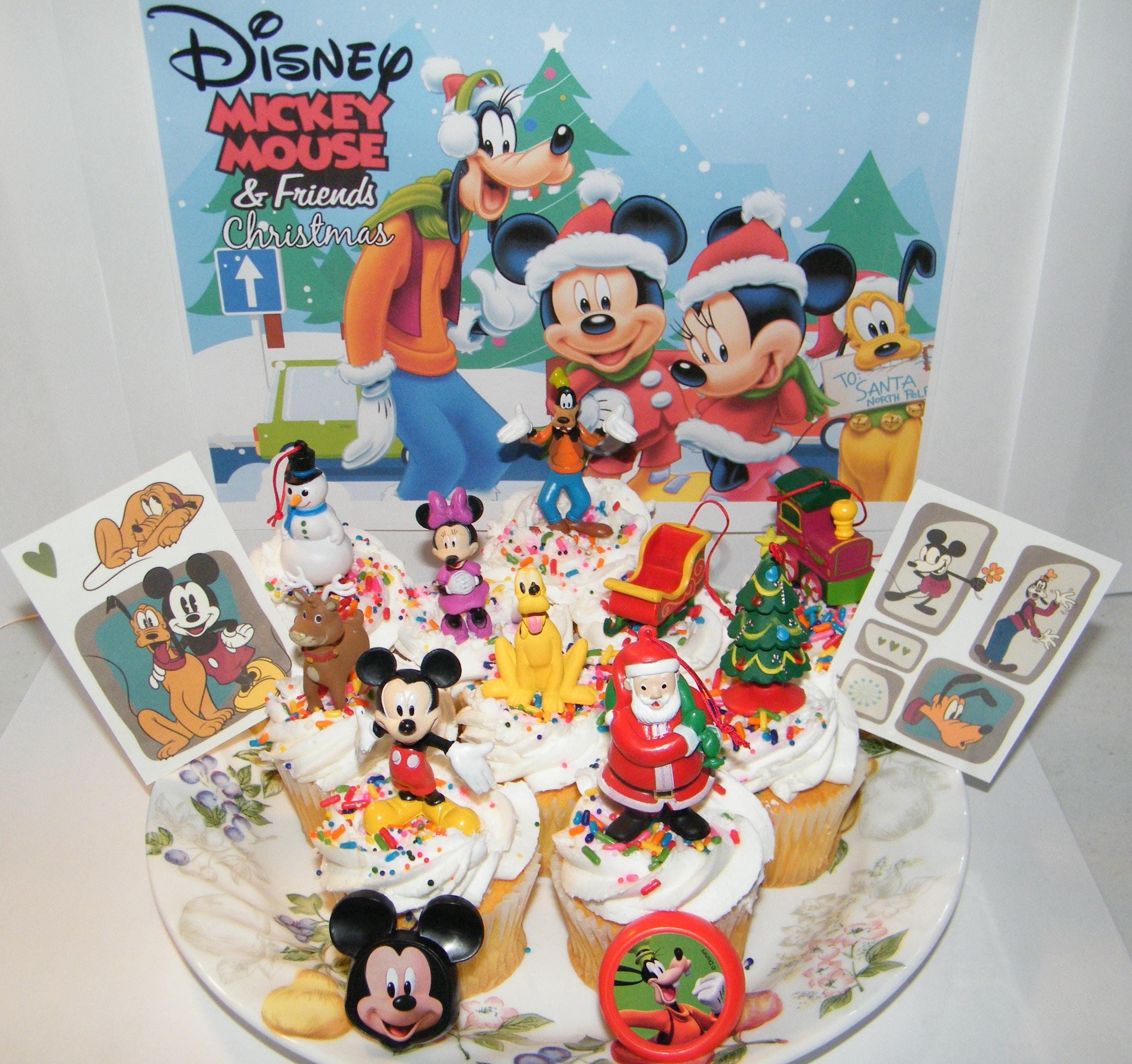 Mickey Mouse Disney Christmas Cupcakes For The Holidays