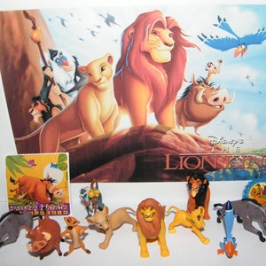 Disney The Lion King Movie Deluxe Party Favors Goody Bag Fillers 12 Set with 10 Fun Figures, 1 Lion King Sticker and Lion King Toy Ring