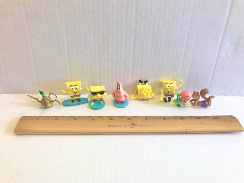 Spongebob Squarepants Party Favors/Collectors Set with 23 Figures, 11 Bracelets, 3 Rings, and 2 Stickers image 6