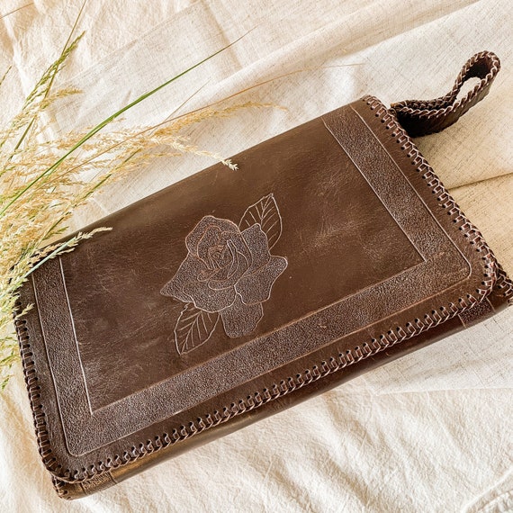 Vintage 1970s tooled leather clutch