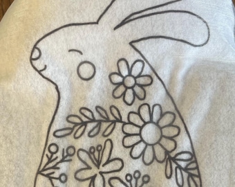 Deluxe 2D Needle Felting Kit: Linen Bunny Pattern, Wool Fiber