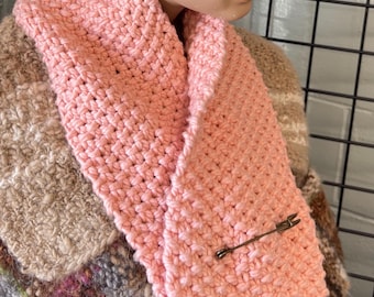 Hand Knitted Peach Cotton Scarf: Chunky Moss Stitch with Pin