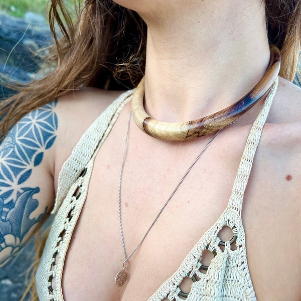 Handcrafted Eucalyptus Wood Neck Collar for a Stylish Statement