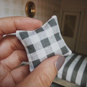 Charcoal Grey Check Dollhouse 1:12  Pillow 1.5" Square Fabric  Miniature Modern 1/12 le Dolls House