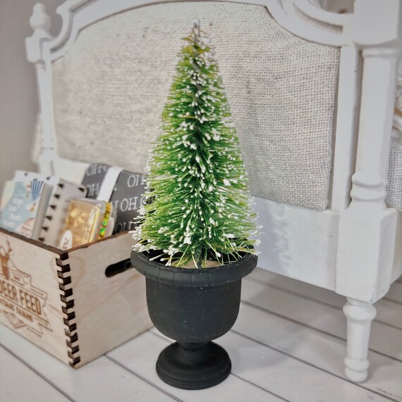Flocked Pine Green Topiary Tree in Black Urn Dollhouse 1:12