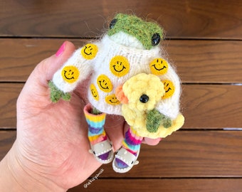 PRE-ORDER, Handmade Knitted Frog & His Little Plushie Duck Friend,Handmade Frog