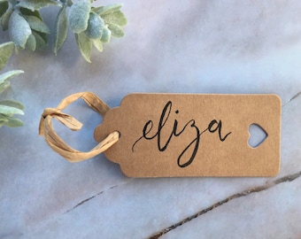 Étiquettes cadeaux lettrées à la main - Étiquettes de calligraphie de mariage personnalisées et étiquettes de faveur de fête - Étiquettes de sièges personnalisées - Étiquettes de panier de Pâques