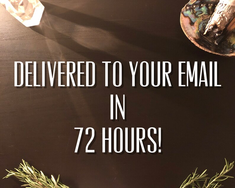 Peut inclure: Texte sur une surface en bois brun fonc&eacute; qui lit "DELIVERED TO YOUR EMAIL IN 72 HOURS!" avec des brins de romarin de chaque c&ocirc;t&eacute;.